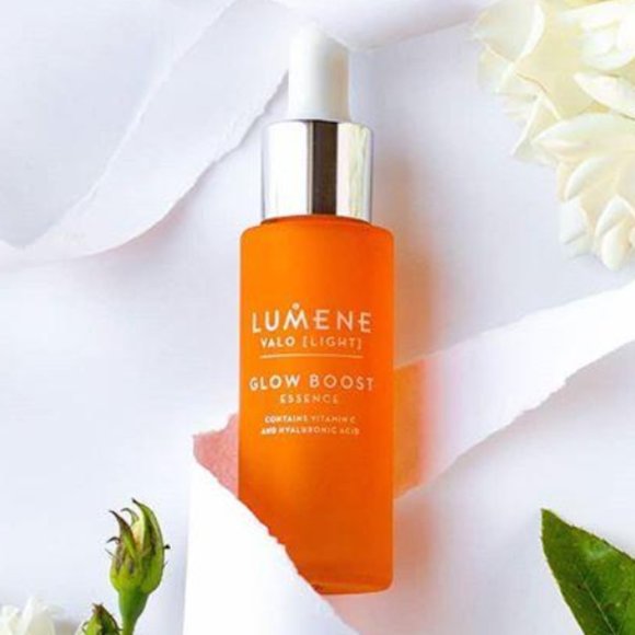 COPY - Lumene Valo miracle glow skin brightening and radiance boosting serum 1oz - Picture 2 of 5